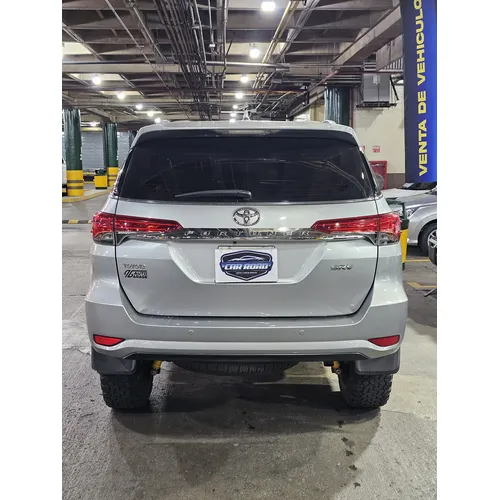 Toyota Fortuner 2019 Plateado Caracas