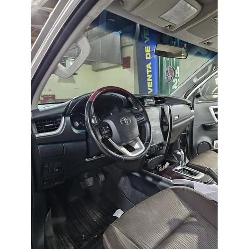 Toyota Fortuner 2019 Plateado Caracas