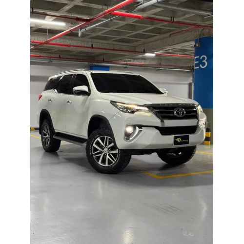 Toyota Fortuner 2020 Blanco Caracas