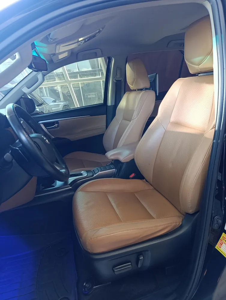 Toyota Fortuner Dubai 2022 Negro Valencia