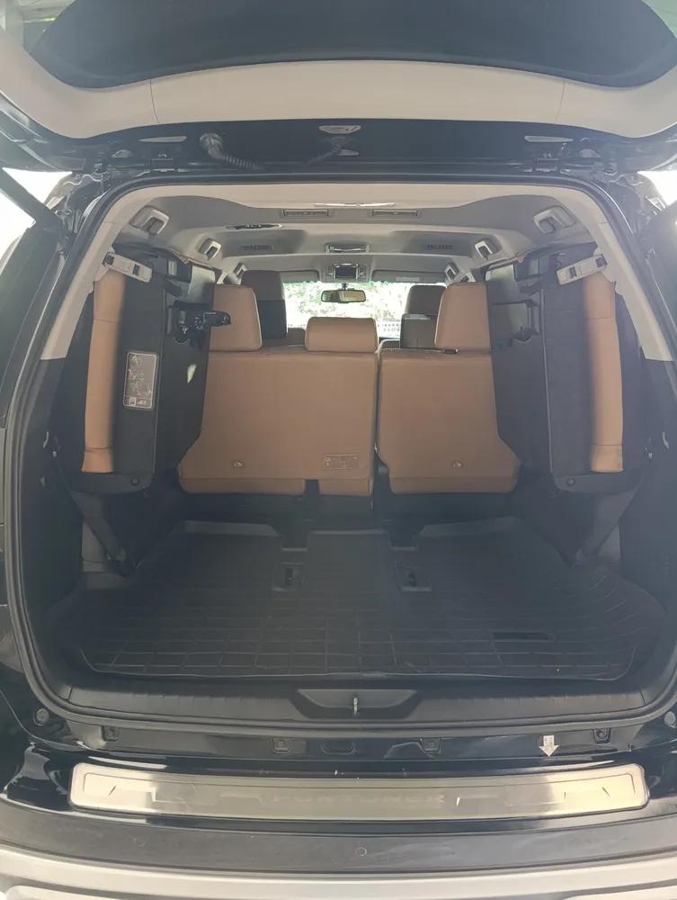 Toyota Fortuner Dubai 2022 Negro Valencia