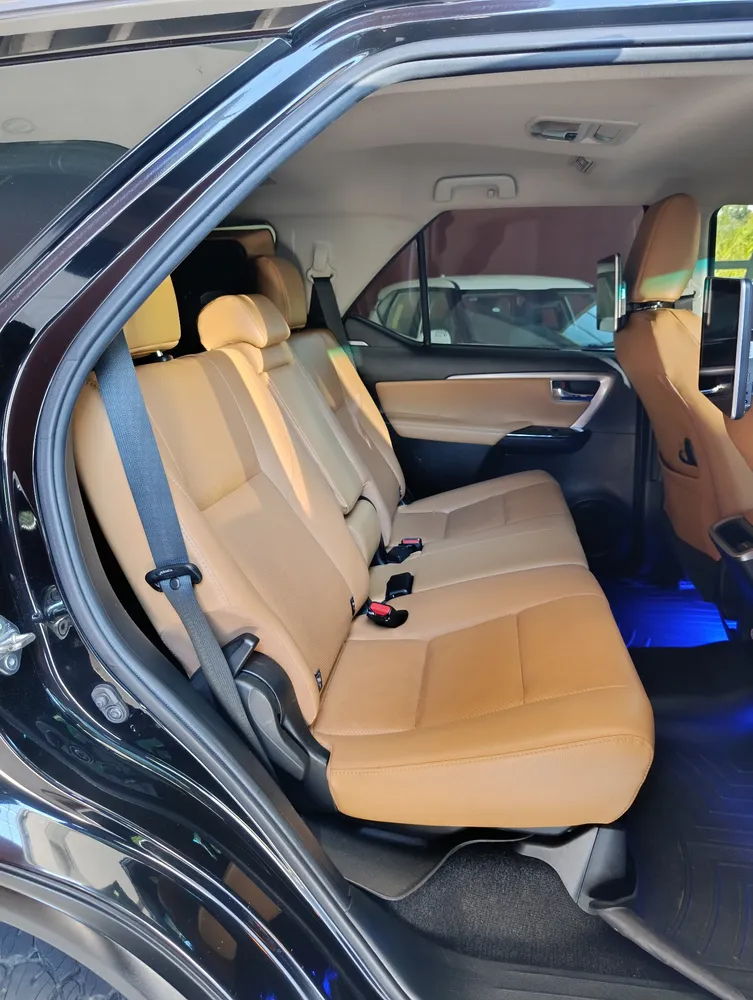 Toyota Fortuner Dubai 2022 Negro Valencia