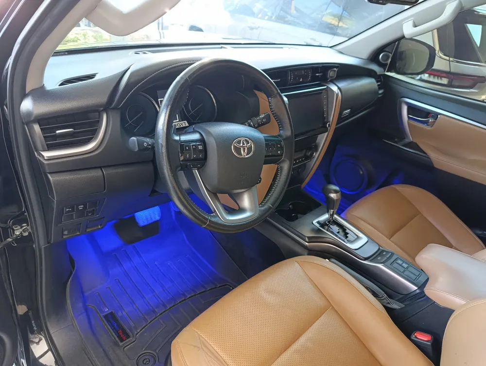 Toyota Fortuner Dubai 2022 Negro Valencia