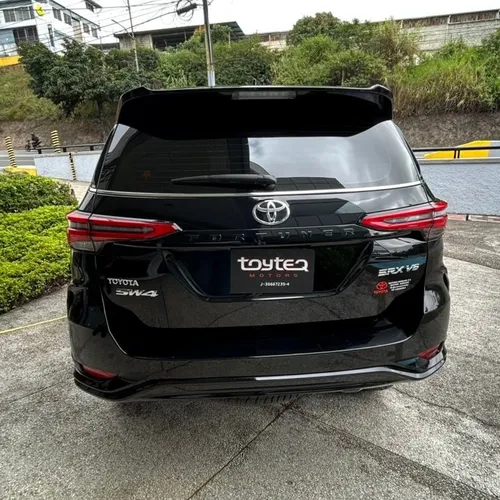 Toyota Fortuner 2025 Negro Los Teques