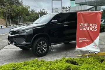 Toyota Fortuner 2025 Negra