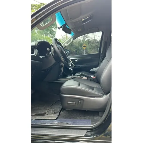 Toyota Fortuner 2025 Negro Los Teques