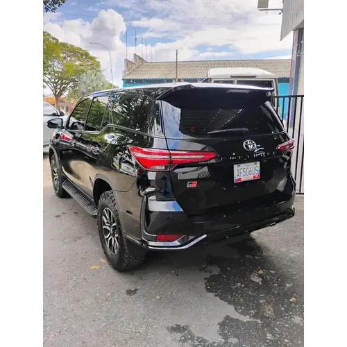Toyota Fortuner GR 2024 Negro Girardot