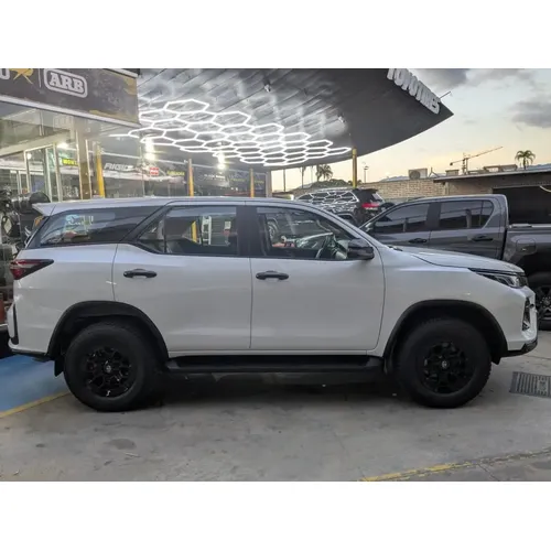 Toyota Fortuner GR 2025 Blanco Valencia