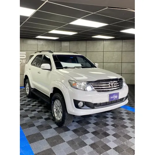 Toyota Fortuner 2015 Blanco Caracas