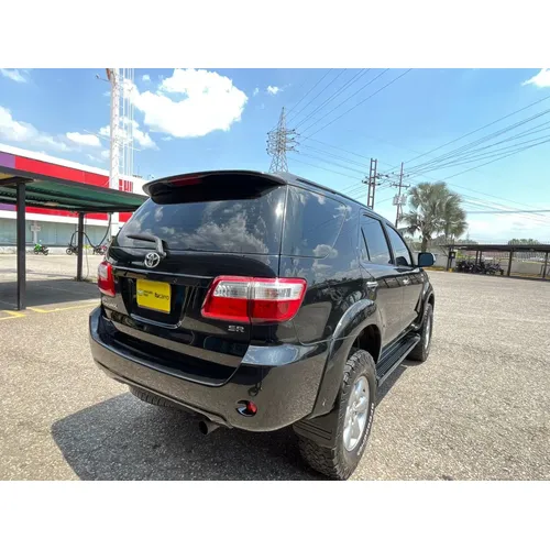 Toyota Fortuner 2010 Negro Valencia
