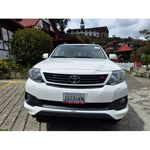 Toyota Fortuner 2019 Blanco Maracay