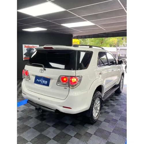 Toyota Fortuner 2015 Blanco Caracas