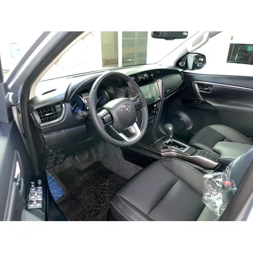 Toyota Fortuner SW4 2026 Plateado Caracas