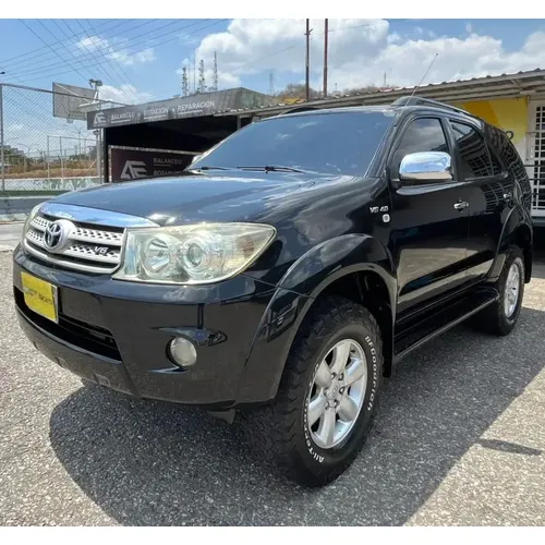 Toyota Fortuner 2010 Negro Valencia