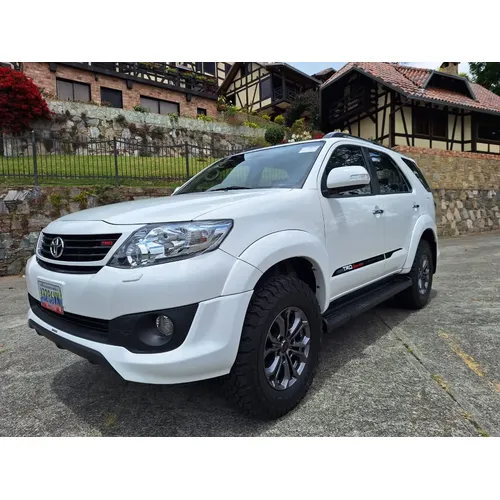 Toyota Fortuner 2019 Blanco Maracay