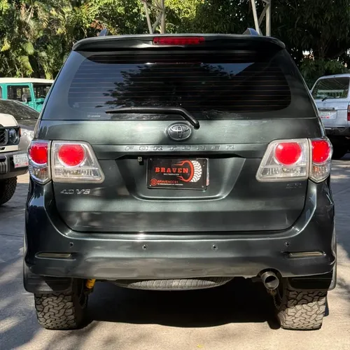 Toyota Fortuner 2012 Verde Caracas