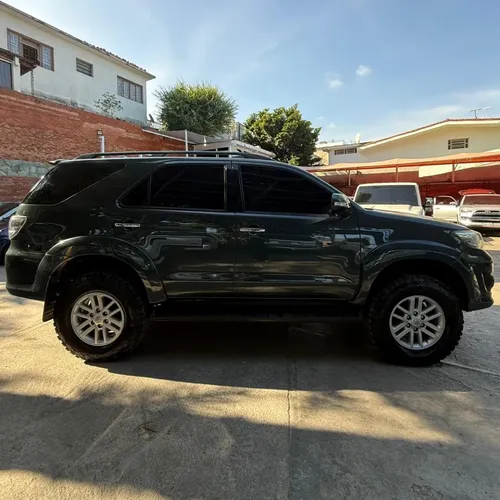 Toyota Fortuner 2012 Verde Caracas