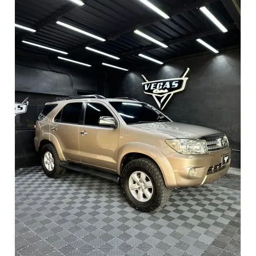 Toyota Fortuner 2012 Beige Caracas