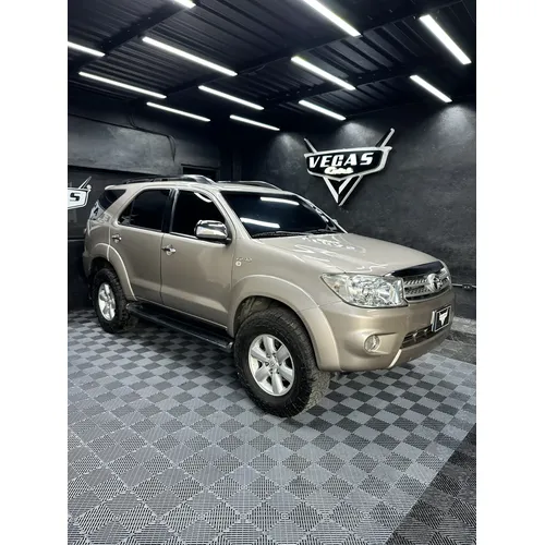 Toyota Fortuner 2012 Beige Caracas