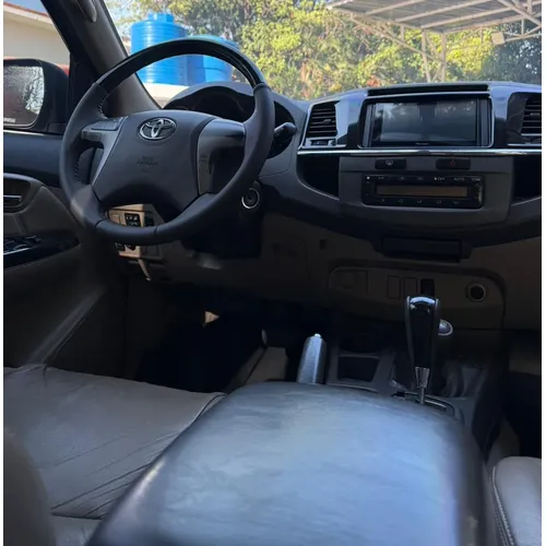 Toyota Fortuner 2012 Verde Caracas