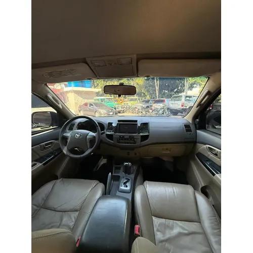 Toyota Fortuner 2012 Verde Caracas