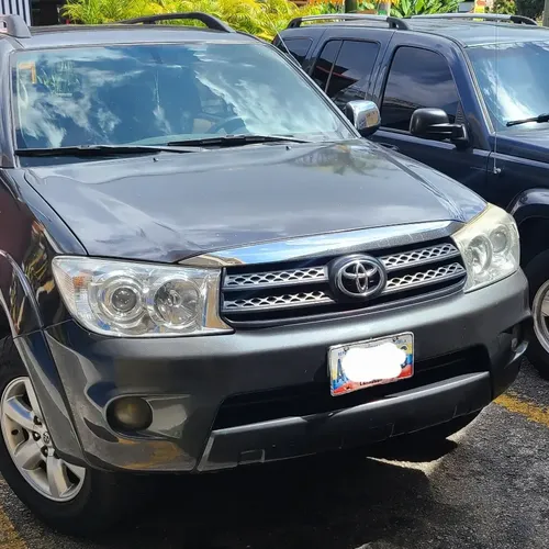 Toyota Fortuner 2011 Gris Caracas