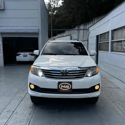 Toyota Fortuner 2012 Blanco Caracas