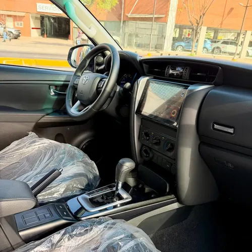 Toyota Fortuner 2025 Blanco Caracas
