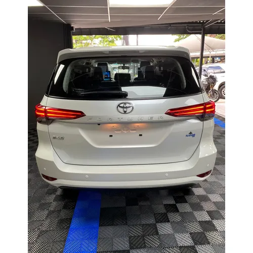 Toyota Fortuner 2026 Blanco Caracas