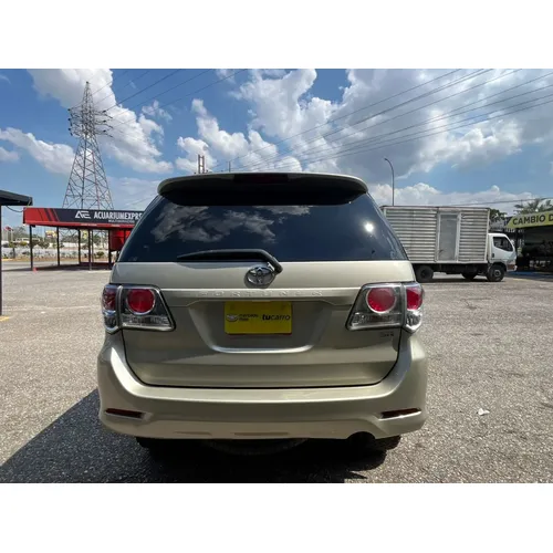 Toyota Fortuner 2015 Dorado Valencia