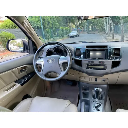 Toyota Fortuner 2013 Plateado Caracas