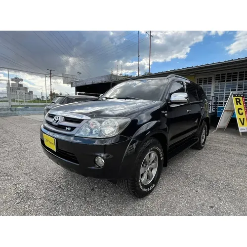 Toyota Fortuner 2009 Negro Caracas