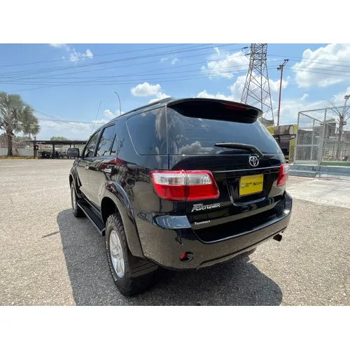 Toyota Fortuner 2010 Negro Valencia