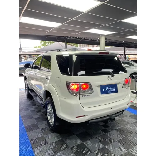 Toyota Fortuner 2015 Blanco Caracas