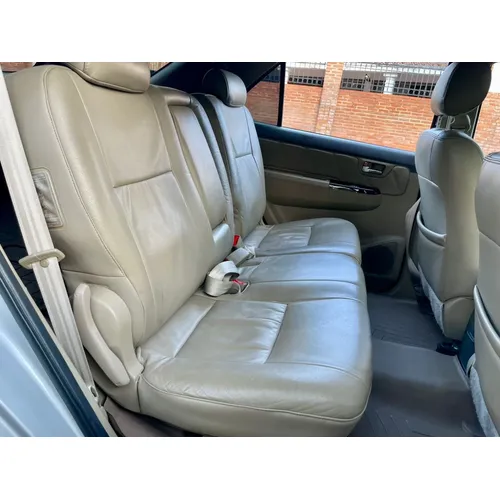 Toyota Fortuner 2013 Plateado Caracas