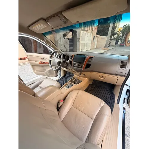 Toyota Fortuner 2010 Blanco Caracas