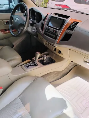 Toyota Fortuner 2011 Plateado Girardot