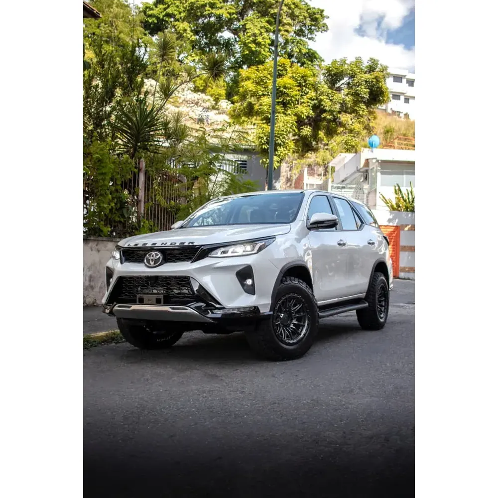 Toyota Fortuner 2025 Plateado Valencia