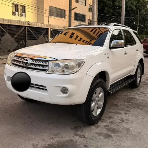 Toyota Fortuner 2010 Blanco Caracas