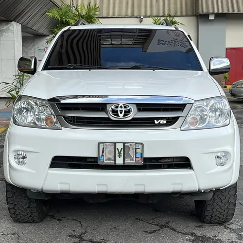 Toyota Fortuner SR 2008 Blanco Caracas
