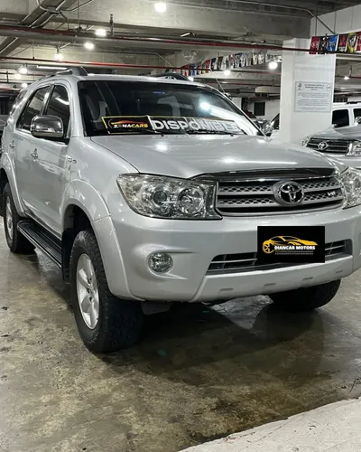 Toyota Fortuner 2010 Plateado Caracas