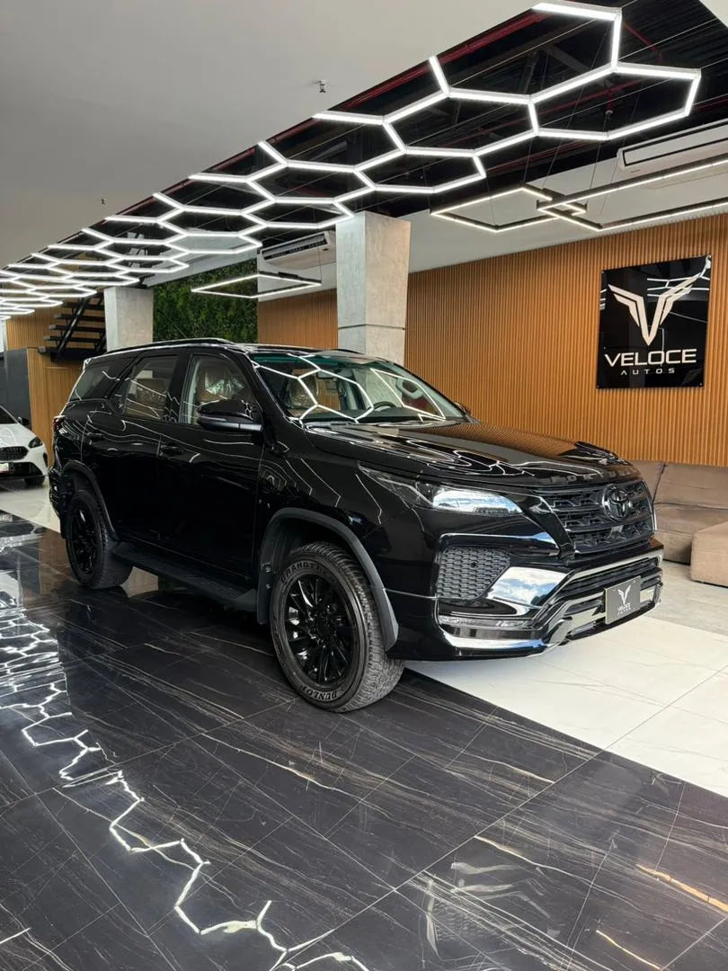 Toyota Fortuner Black Edition 2025 Negro Caracas