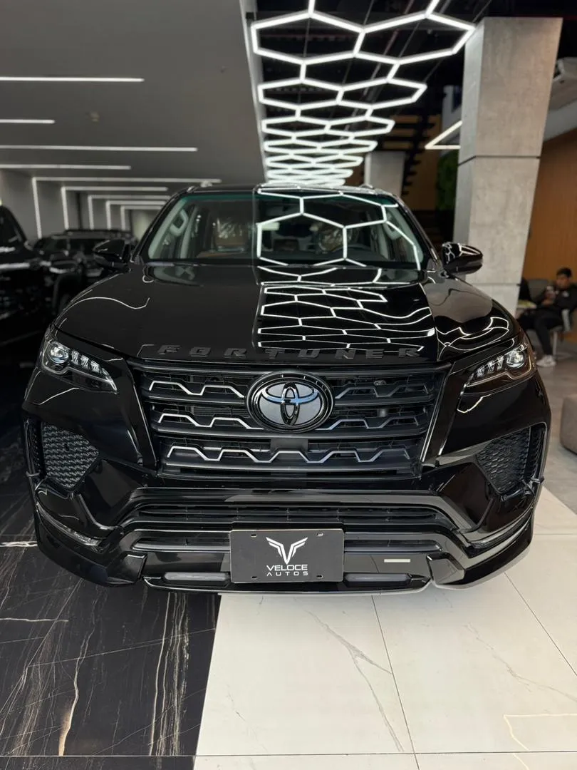 Toyota Fortuner Black Edition 2025 Negro Caracas