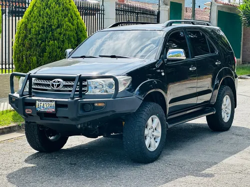 Toyota Fortuner 2011 Negro Caracas