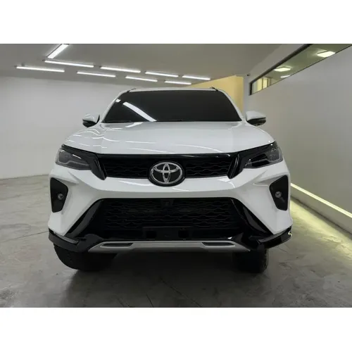 Toyota Fortuner Dubai 2025 Blanco Caracas