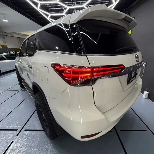 Toyota Fortuner Dubai 2018 Blanco Caracas