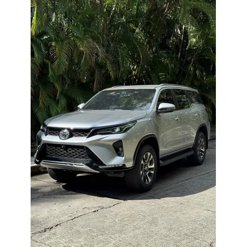 Toyota Fortuner Dubai 2024 Plateado Caracas
