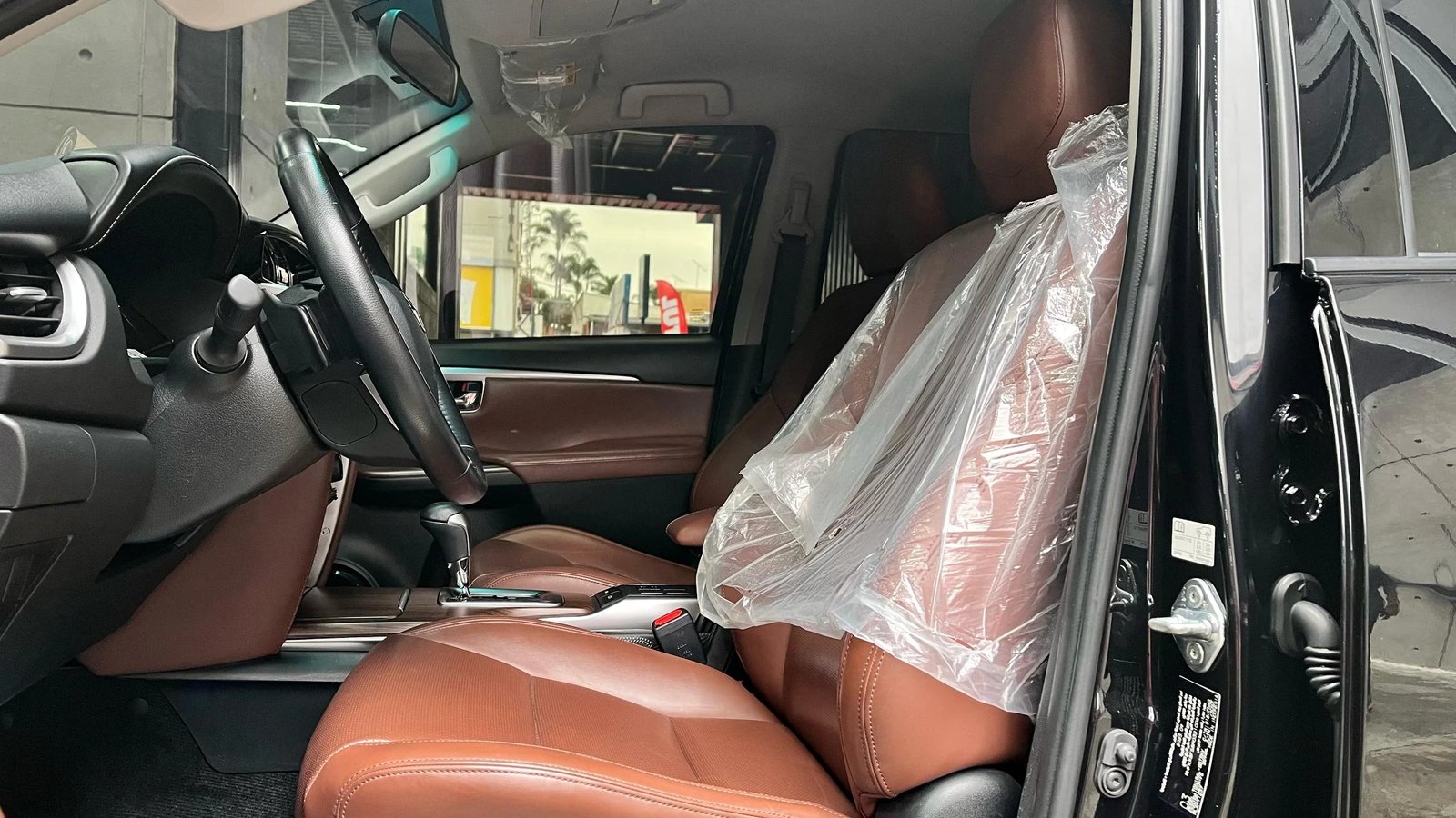 Toyota Fortuner Dubai 2024 Negra