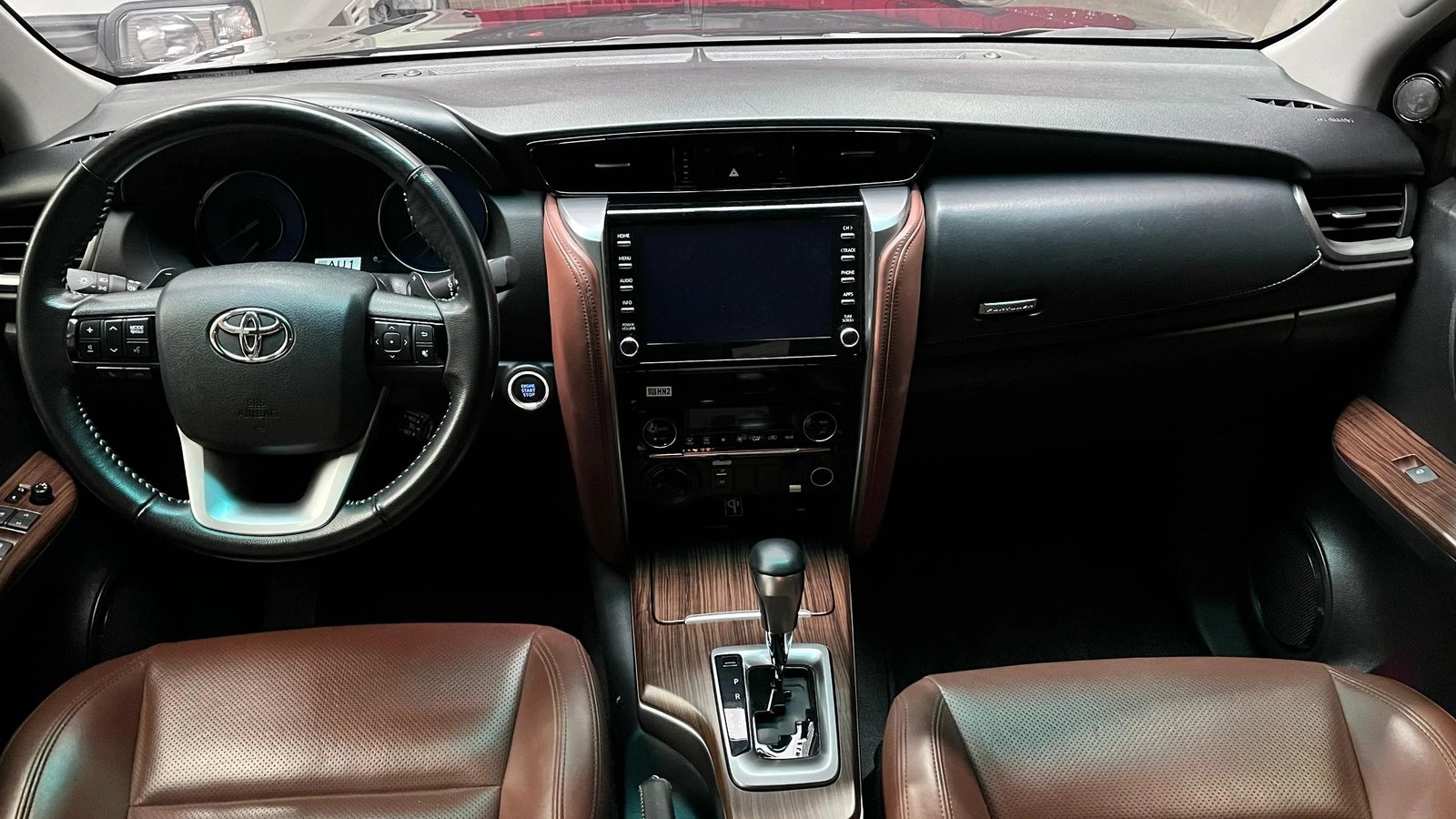 Toyota Fortuner Dubai 2024 Negra