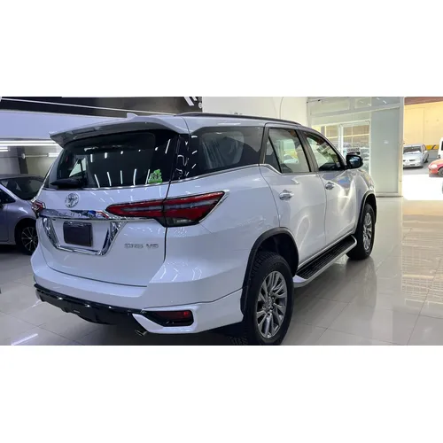 Toyota Fortuner Dubai 2025 Blanco Caracas